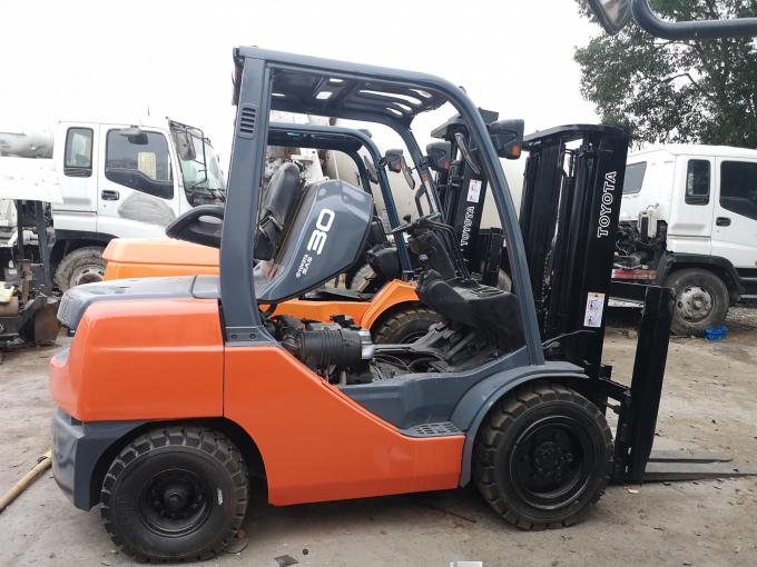3000 Kg Loading Capacity Used Diesel Forklift Truck Excellent Working Condition